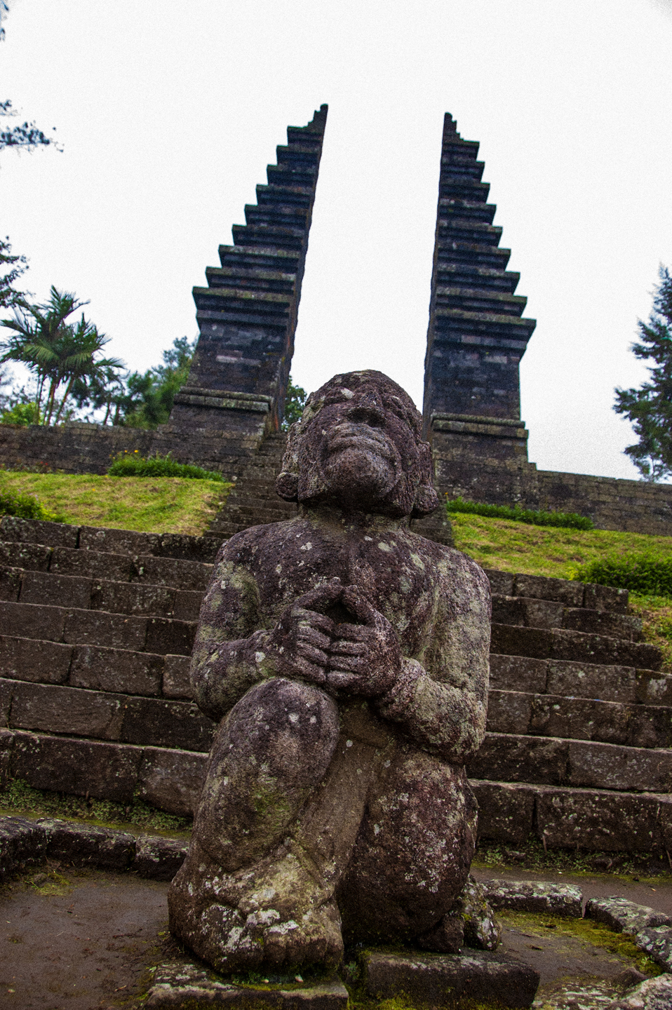 ムンドッ寺院