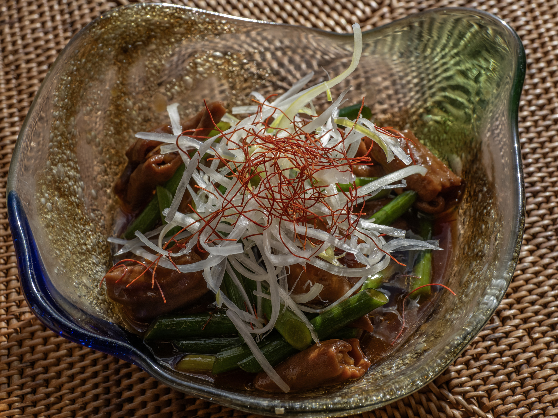 豚モツとニンニクの芽の味噌炒め